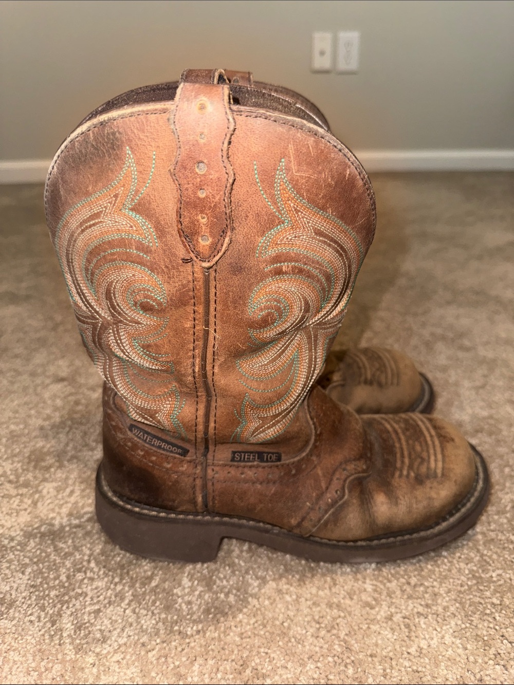 Justin Steel toe waterproof cowgirl boots 7.5B